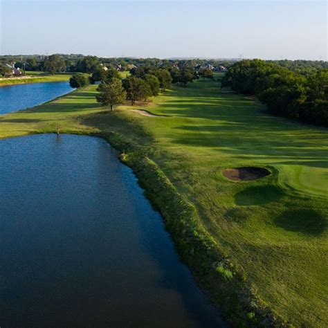 Riverchase golf club - Discover Riverchase Golf Club in Coppell, United States. Book your green fee, view upcoming events, golf course reviews, weather forecast, nearby hotels and more.